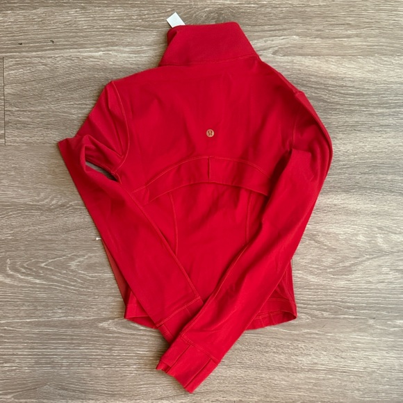 Lululemon’s Define Cropped Jacket Nulu NY - Picture 3 of 4